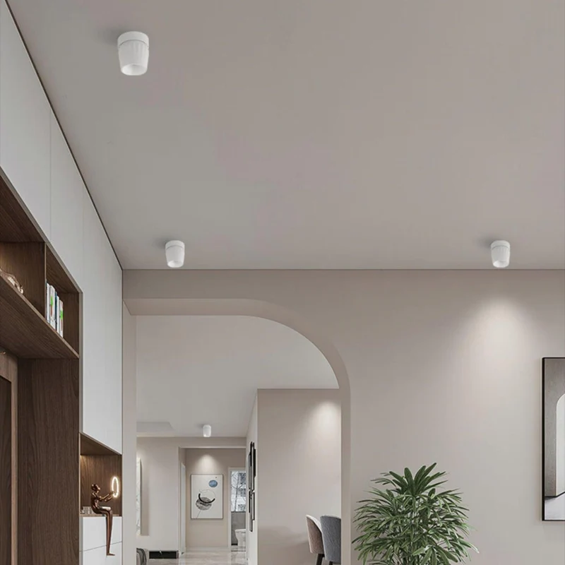 Stilrent Loftspot med Justerbar LED til Effektiv Belysning