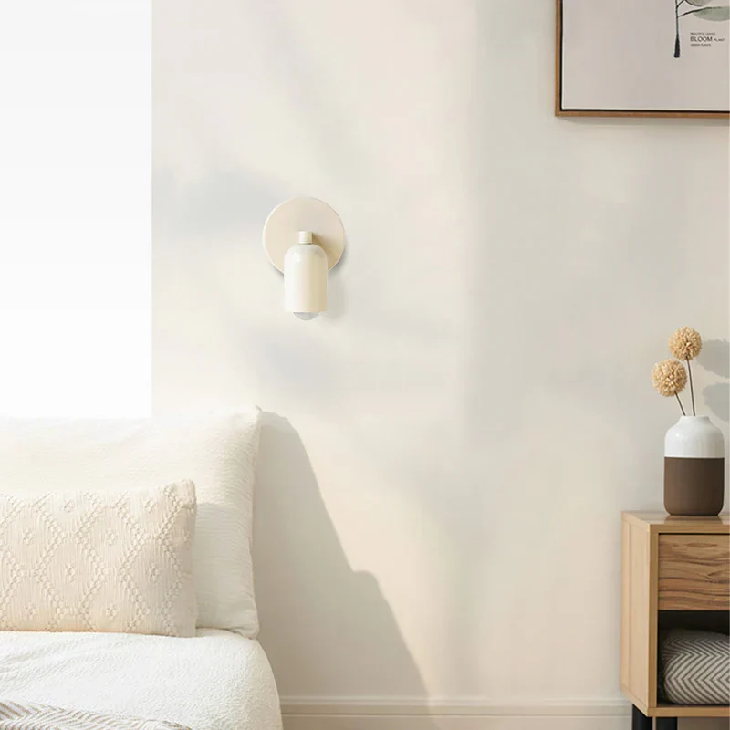Elegant Væglampe med Farvet Glas for Hygge og Stil