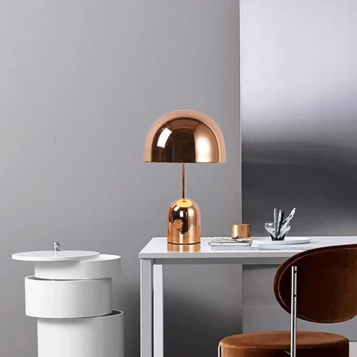 Elegant LED-bordlampe med blødt lys til moderne hjem