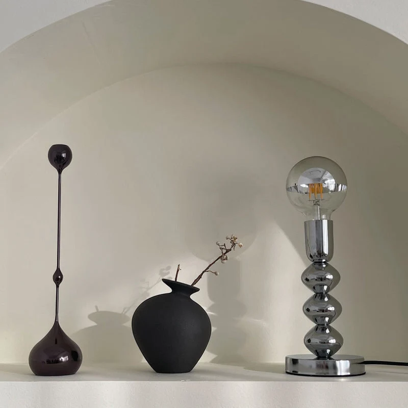 Elegant Skrivebordslampe med Holdbart Design til Hverdagsbrug
