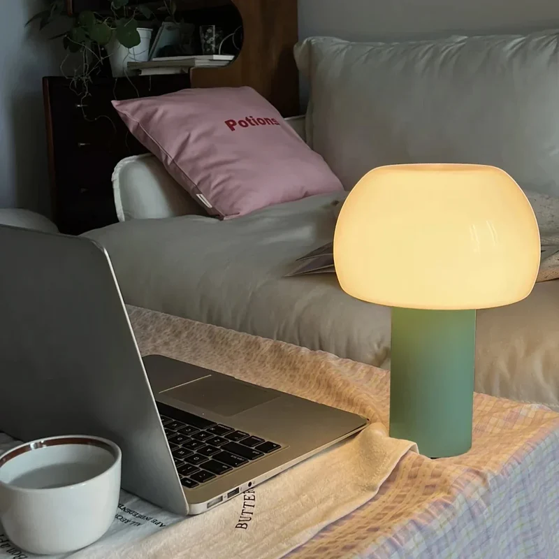 Fleksibel Genopladelig LED Bordlampe til Alle Rum