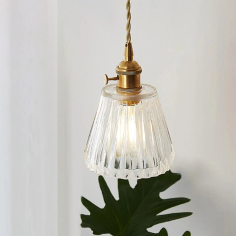 Minimalistisk Glaspendel med Håndblæst Elegance til Spisestue