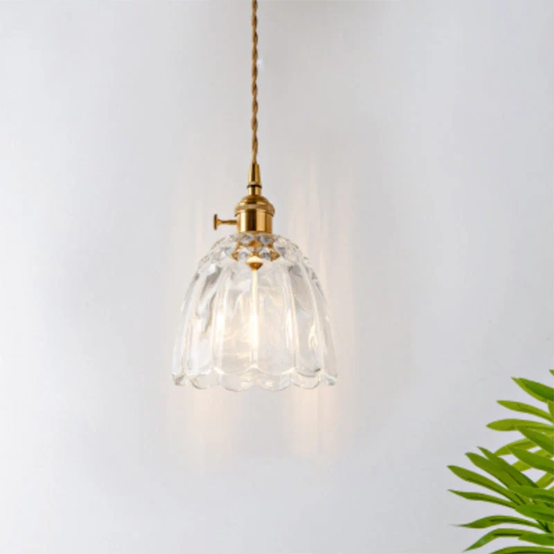 Minimalistisk Glaspendel med Håndblæst Elegance til Spisestue