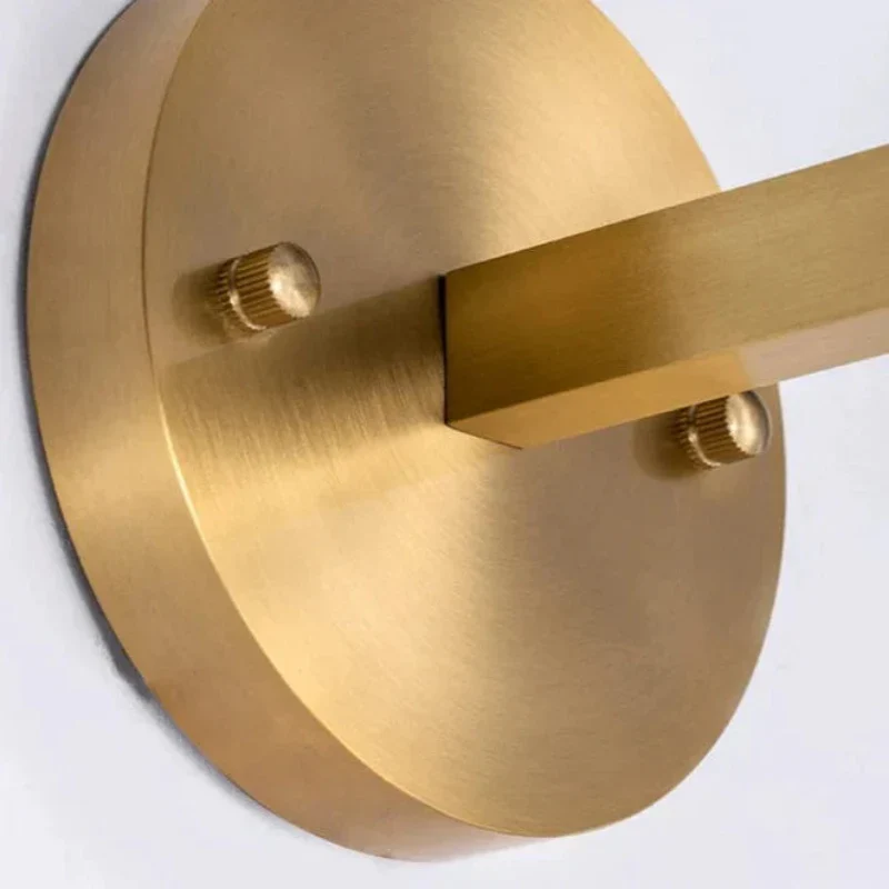 Raffineret Glaspendel med Gyldne Detaljer for Elegance