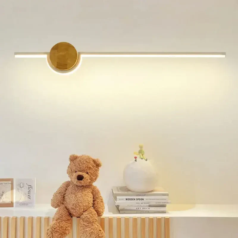 Moderne Trævægslampe med Energibesparende LED-lys