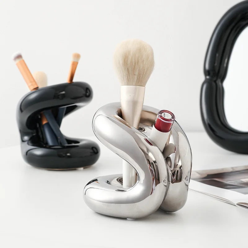 Elegant Knudeholder til Smuk Opbevaring i Moderne Hjem