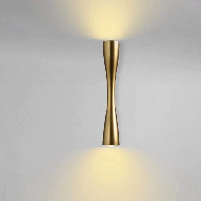 Elegant LED Væglampe med Pladsbesparende Design