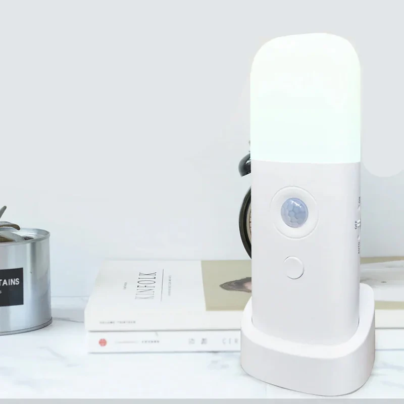 Genopladelig Natlampe med Sensor – Optimal Nattekomfort