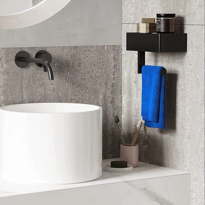 Toiletpapirholder i Stål med Hylde til Moderne Badeværelser