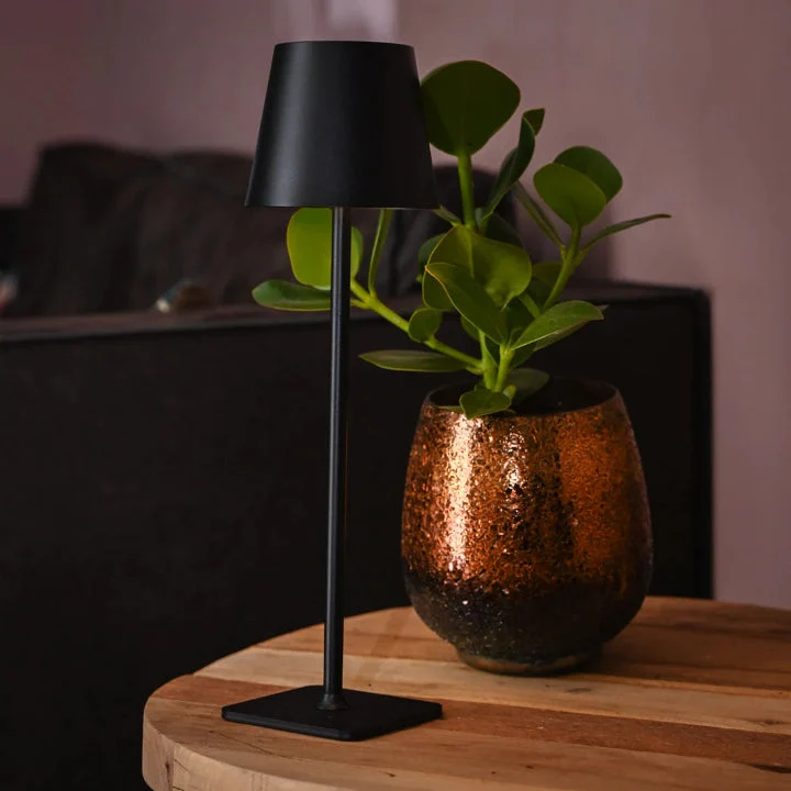 Trådløs bordlampe med lang batteritid og elegant design