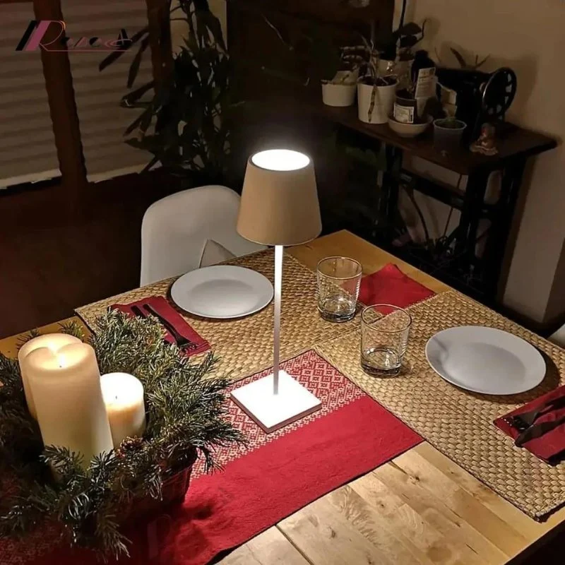Trådløs LED-lampe med Berøringsfølsom Dæmpning og Vandafvisende Design