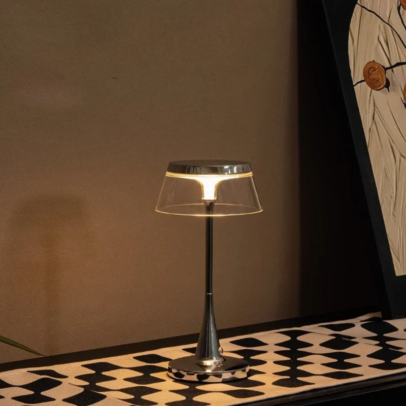 Stilfuld Trådløs LED Lampe med Lang Batteritid