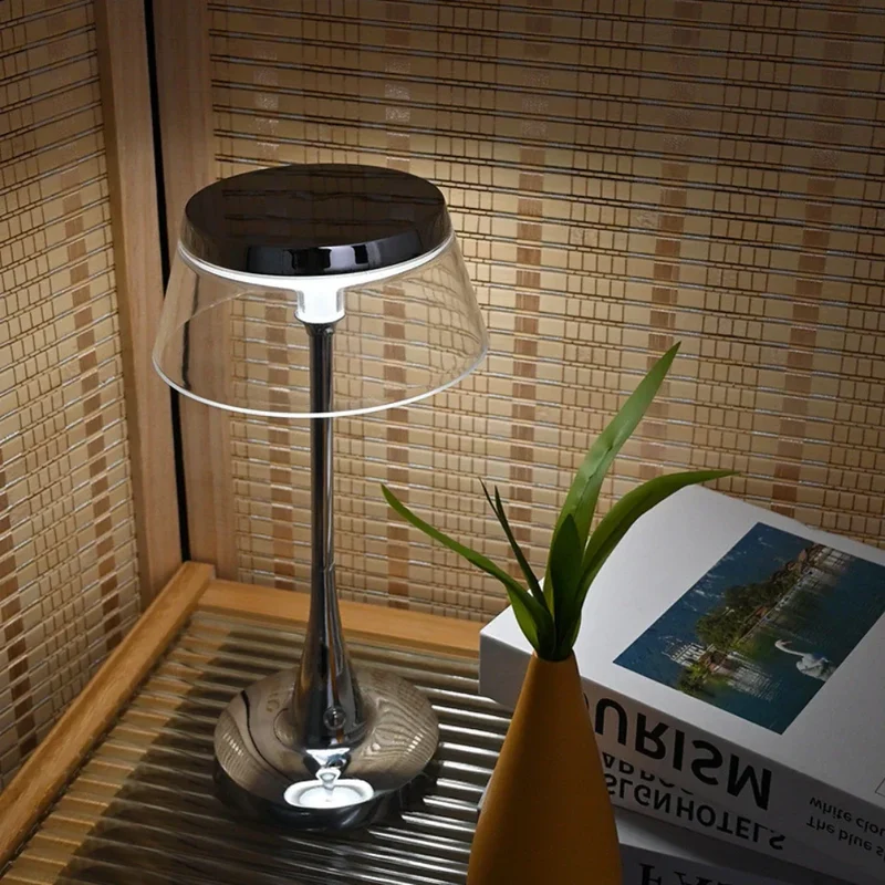 Stilfuld Trådløs LED Lampe med Lang Batteritid