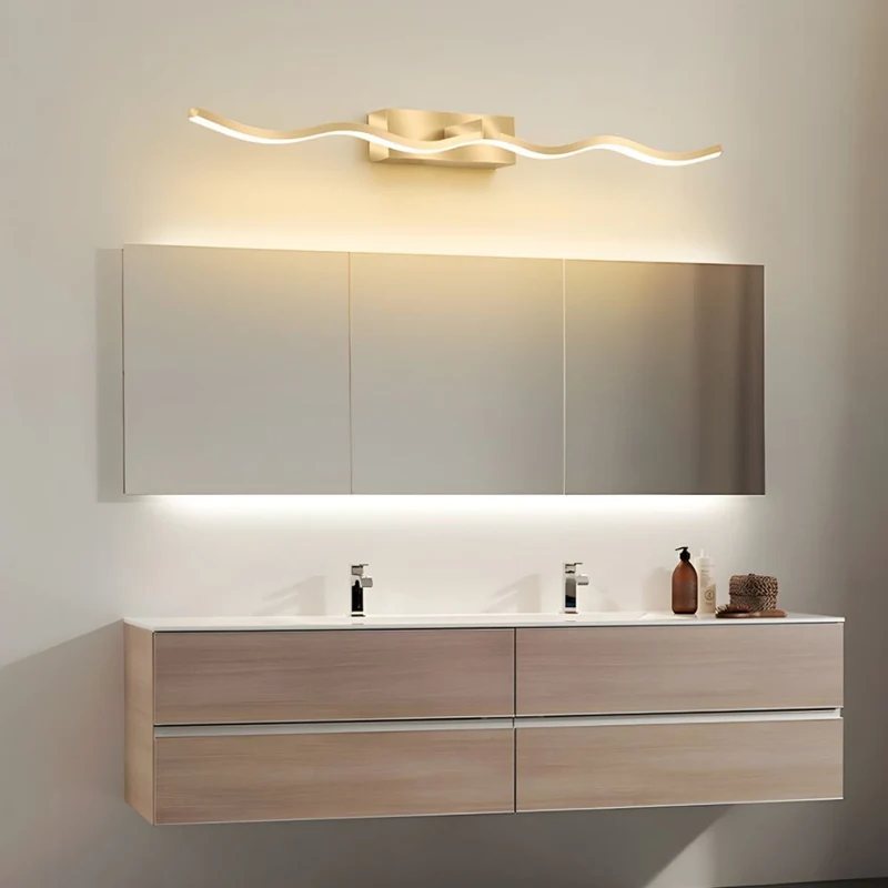 Elegant Væglampe med Blødt Lys og Kunstnerisk Bølgedesign