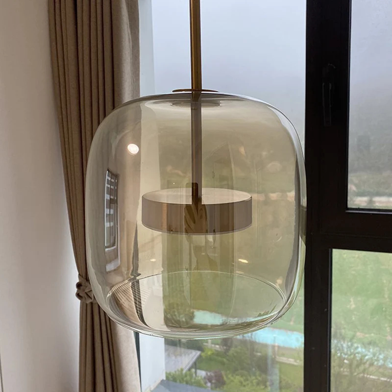 Gylden Retro LED Pendel med Energioptimeret Belysning