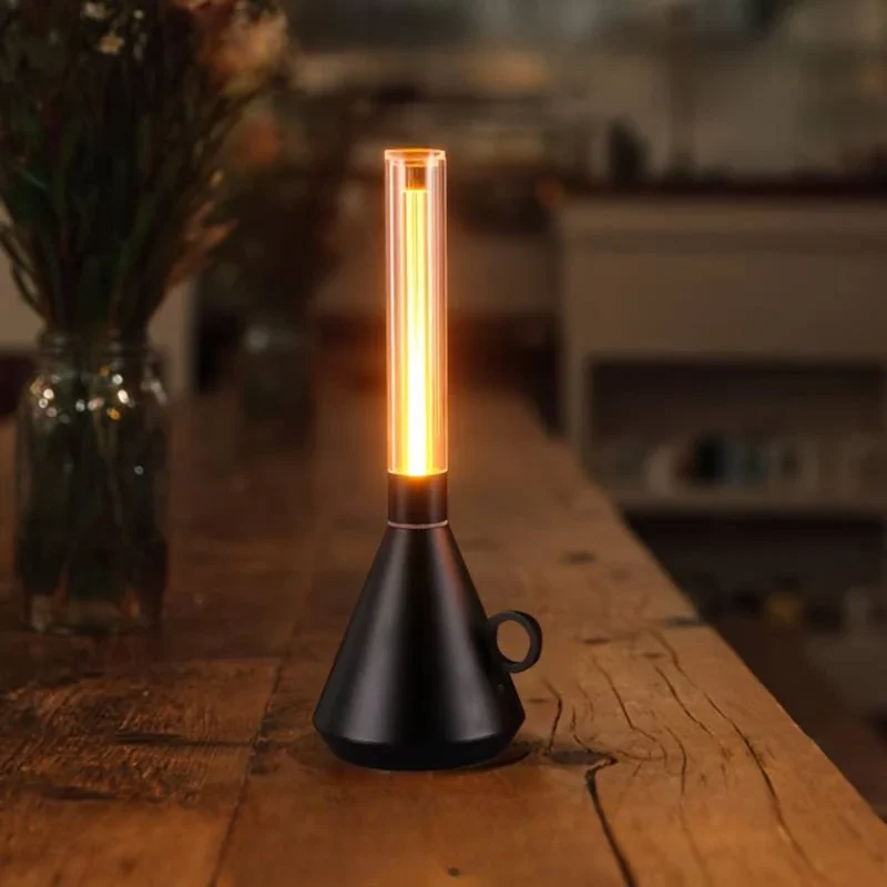 Bærbar Genopladelig Lampe med Lang Batteritid til Alle Miljøer