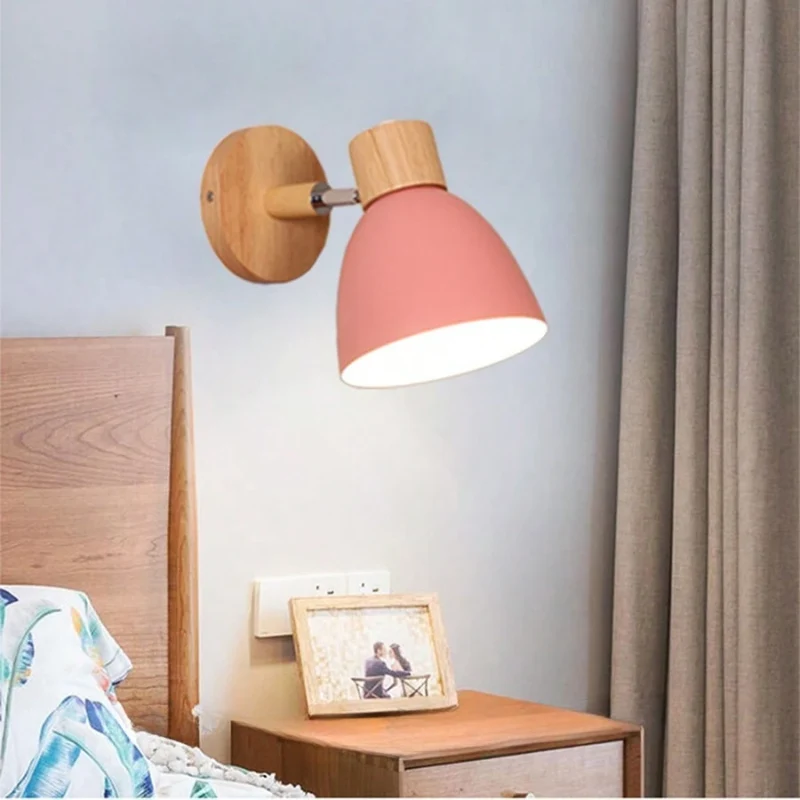 Minimalistisk RGB Hjørnelampe med Fjernbetjening til Stemning