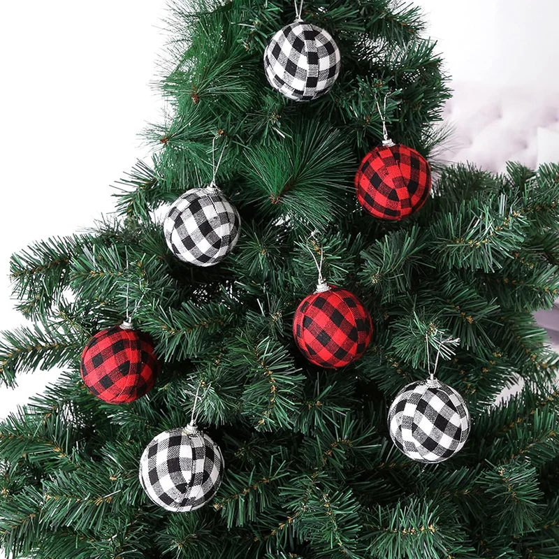 Rustikke Plaid Julekugler – Hygge til Dit Juletræ
