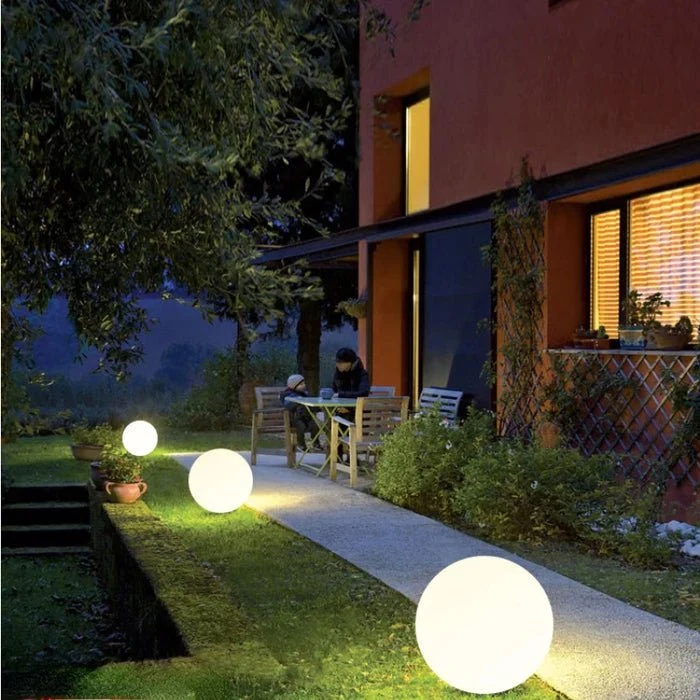 Trådløs LED Have Lampe med Farveskift og Vejrbestandighed