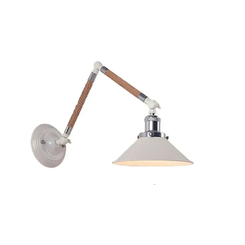 Elegant Væglampe med Justerbare Arme og Moderne Design