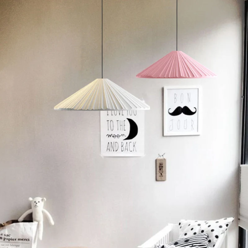 Elegant Harpiksloftlampe med Blød Belysning til Moderne Hjem