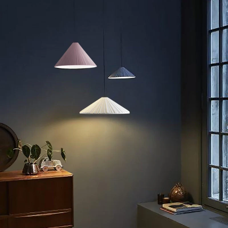 Elegant Harpiksloftlampe med Blød Belysning til Moderne Hjem