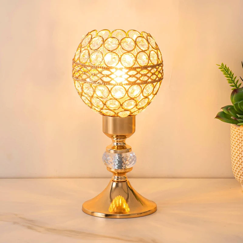 Luksus Bordlampe i Krystal - Elegant Lys til Dit Hjem