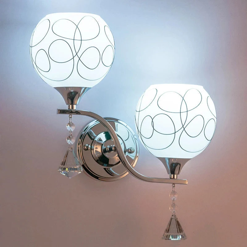 Elegant Væglampe med Kugledesign til Hyggebelysning