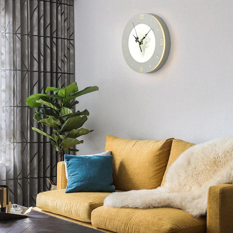 Stilfuld LED Væglampe med Ur - Funktionel og Moderne