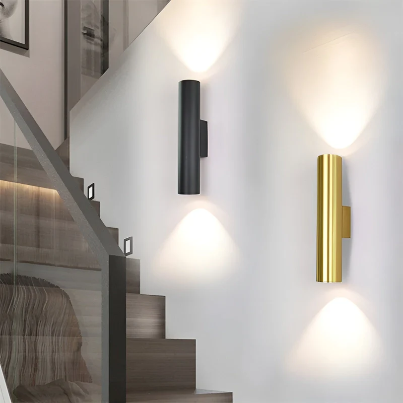 Elegant LED-væglampe med energisparende, justerbart lys