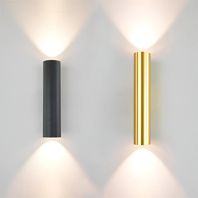 Elegant LED-væglampe med energisparende, justerbart lys