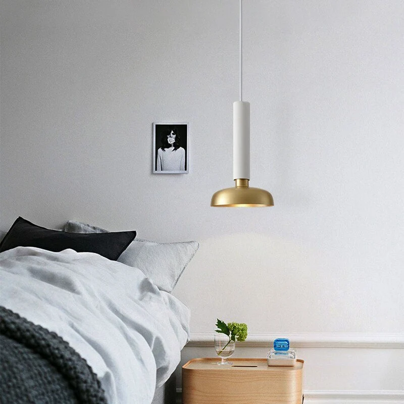 Stilfuld LED Hængelampe med Justerbar Højde og Nordisk Design