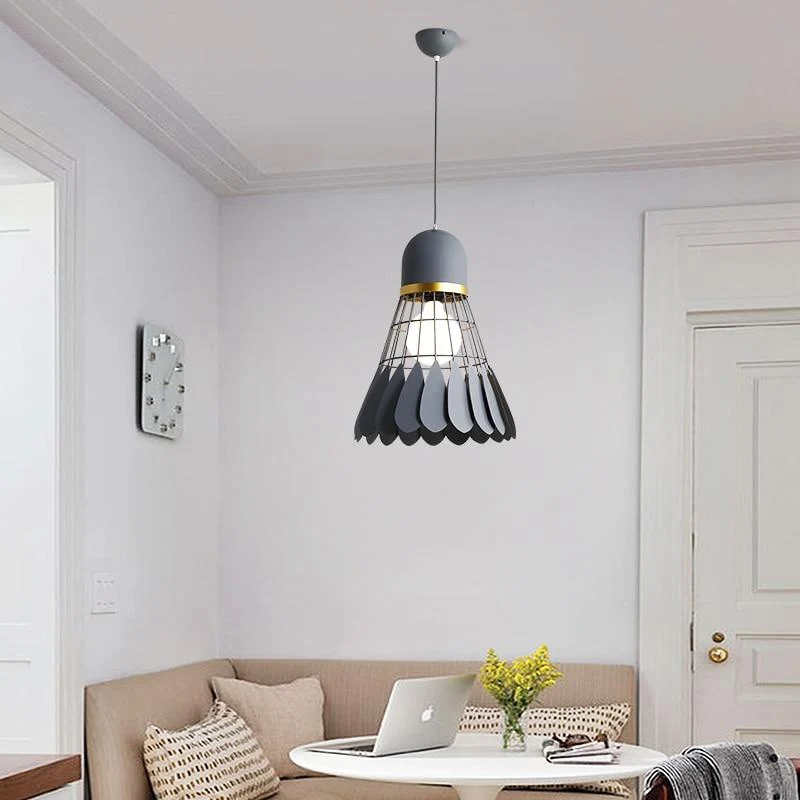 Stilren Hængelampe med Sporty Nordisk Design