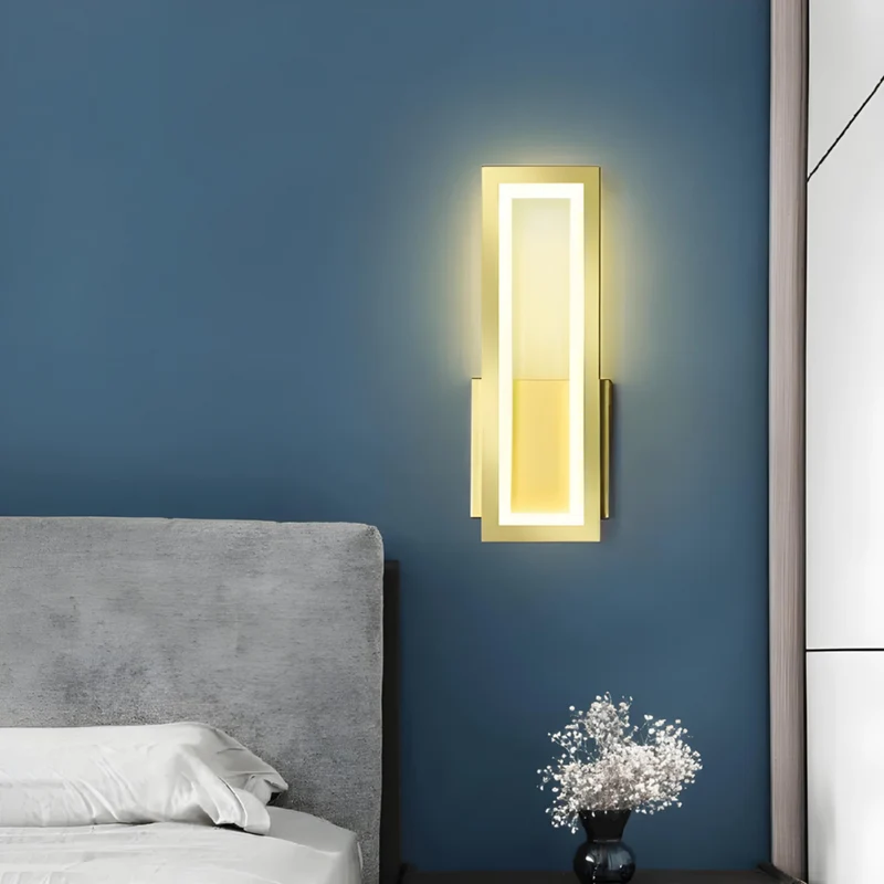 Elegant LED-væglampe med justerbart lys og energieffektivitet