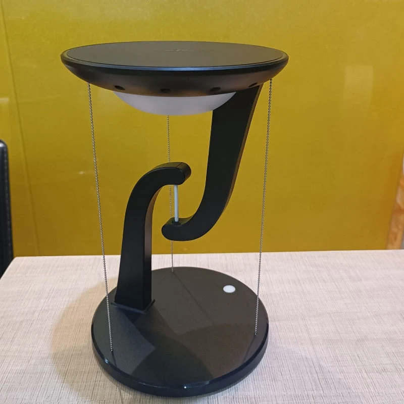 Stilfuld LED-bordlampe med Mobilholder og Lavt Energiforbrug