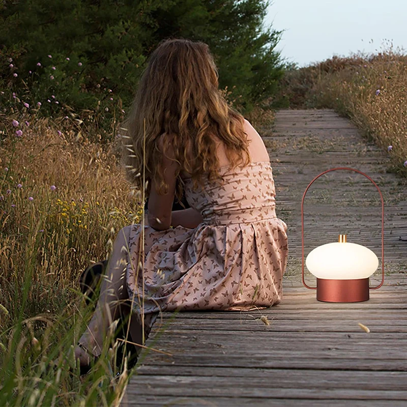 Genopladelig Trådløs Bordlampe med Blødt Stemningslys