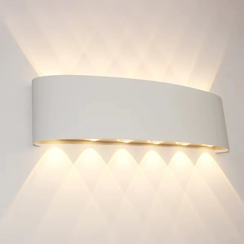 Elegant Udendørs LED-lampe - Vejrbestandig og Stilfuld