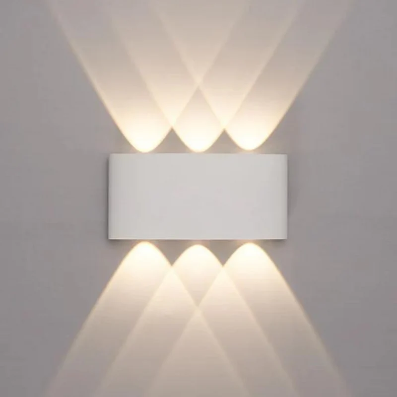 Elegant Udendørs LED-lampe - Vejrbestandig og Stilfuld