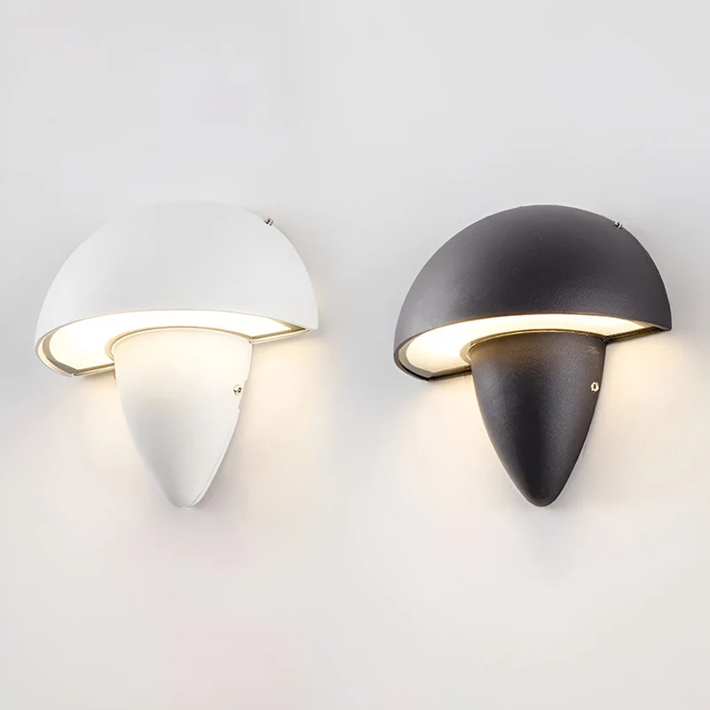 Elegant Udendørs Væglampe med Vejrbestandigt Design