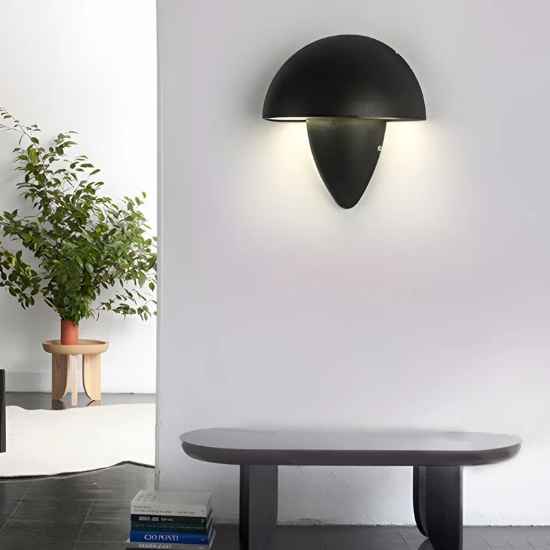 Elegant Udendørs Væglampe med Vejrbestandigt Design