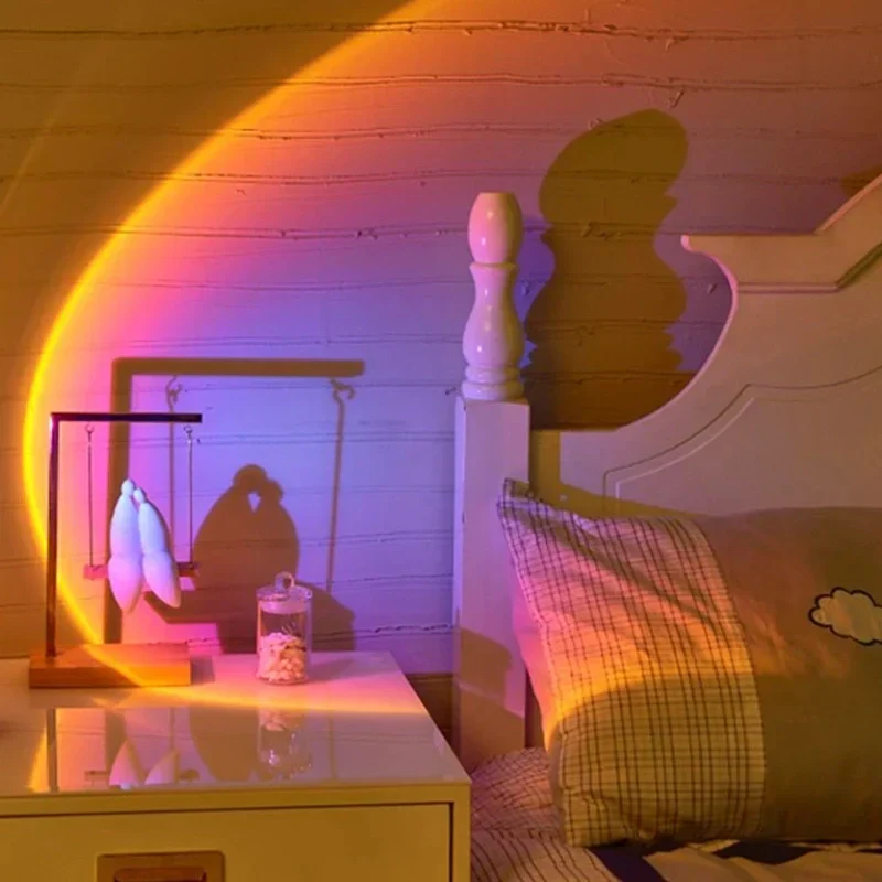 Farverig LED Projektor Lampeskærm – Skab Ro og Stil