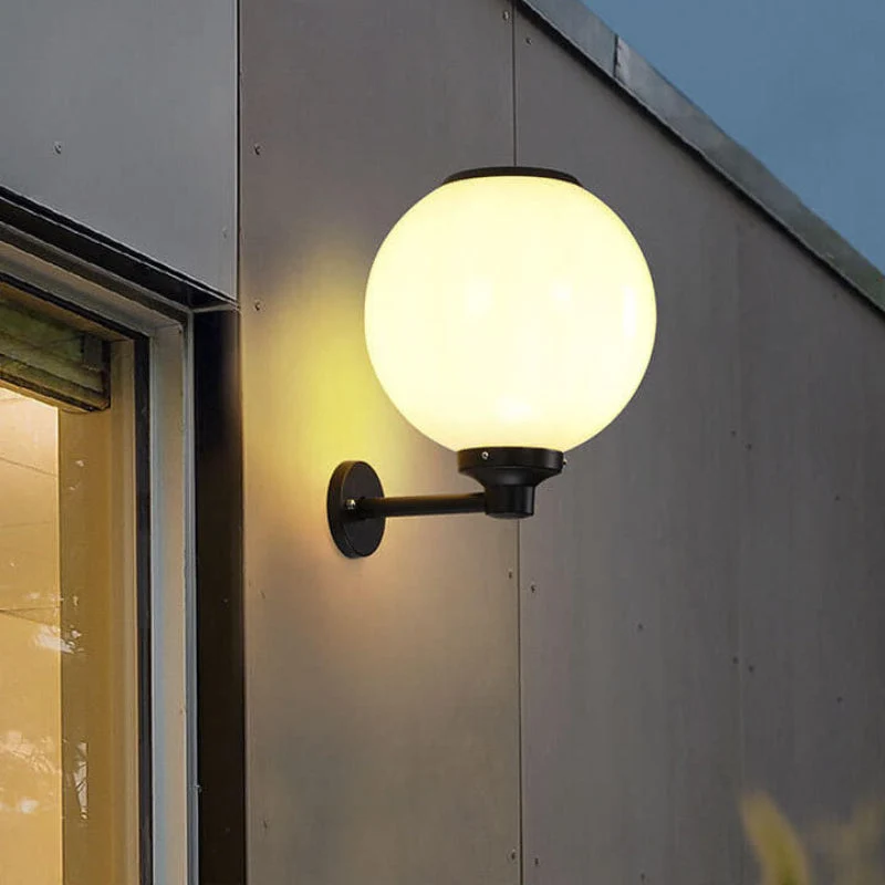 Elegant Solcelle Væglampe – Energibesparende og Vejrbestandig