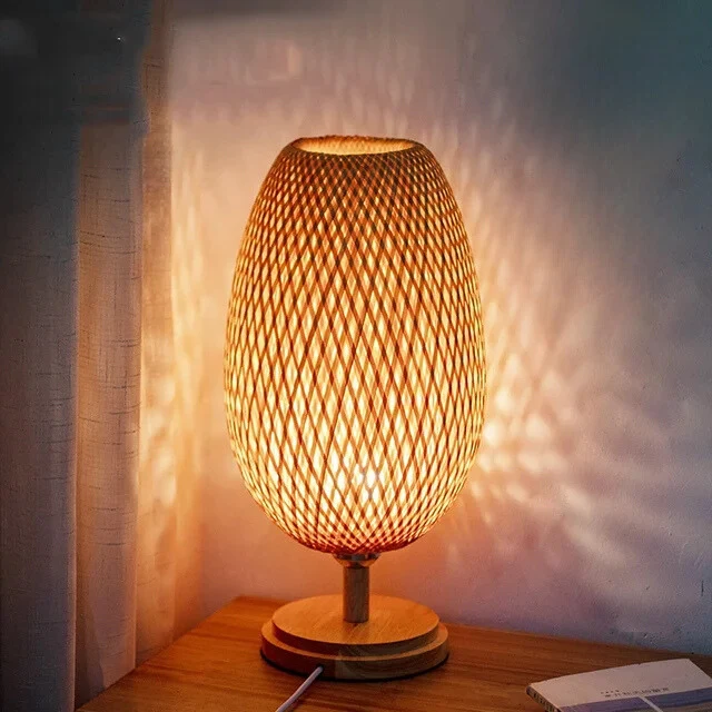 Naturlig Bamboe Bordlampe for Hygge i Dit Hjem