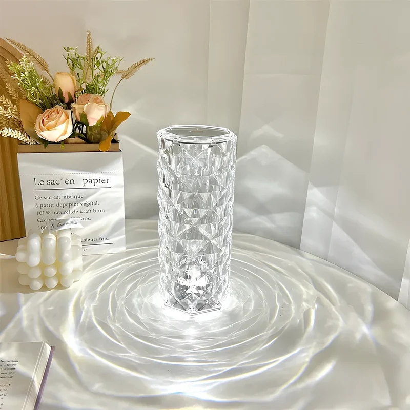 Stilfuld Akryl Bordlampe med Touch & Farvevalg