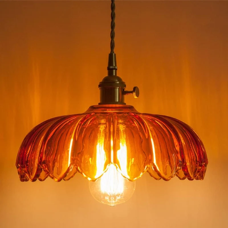 Unik Glaspendel med Vintage Blomsterdesign til Dit Hjem
