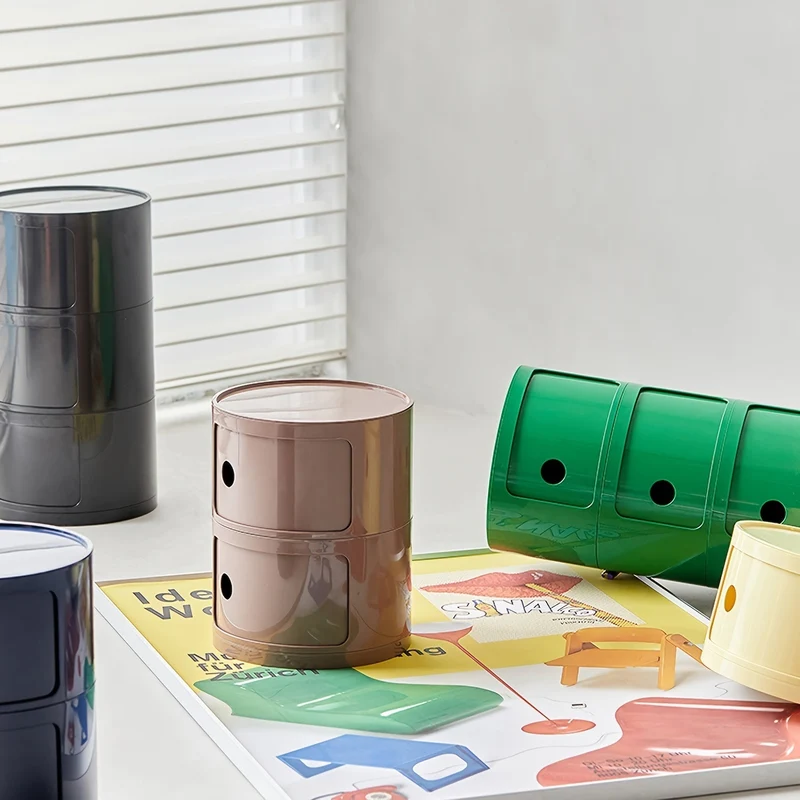 Rundt Natbord med Plastskuffer - Moderne og Pladsbesparende