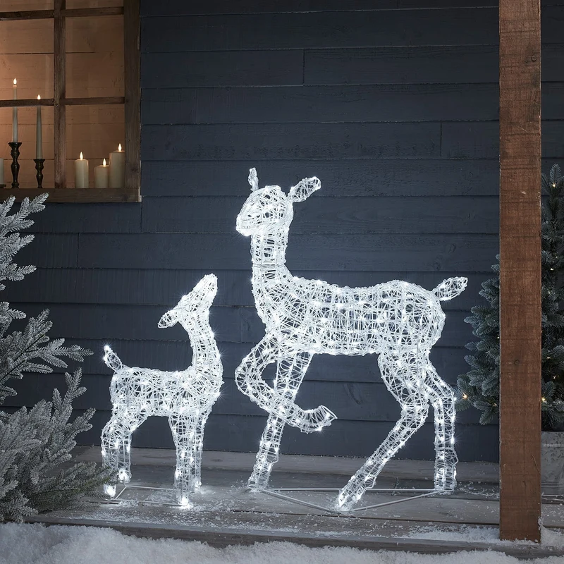 Julebelysning i Akryl: Elegante Rensdyr med LED Lys