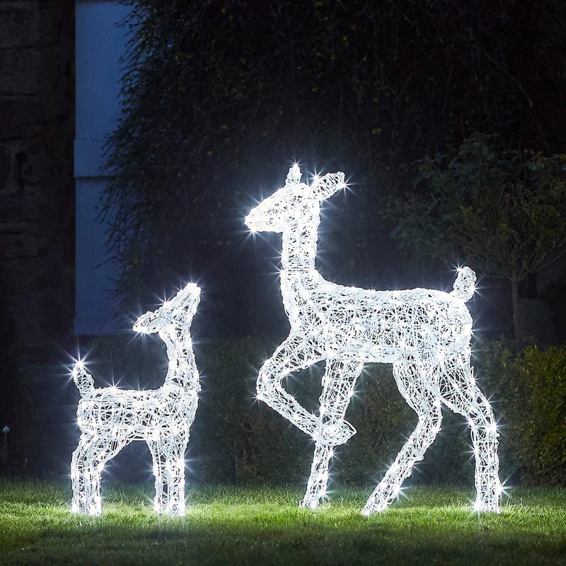 Julebelysning i Akryl: Elegante Rensdyr med LED Lys