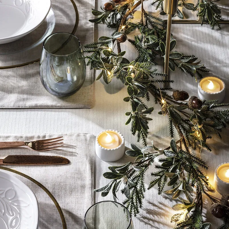 Guldblad Lyskæde med Timer – Skab Hygge og Elegance