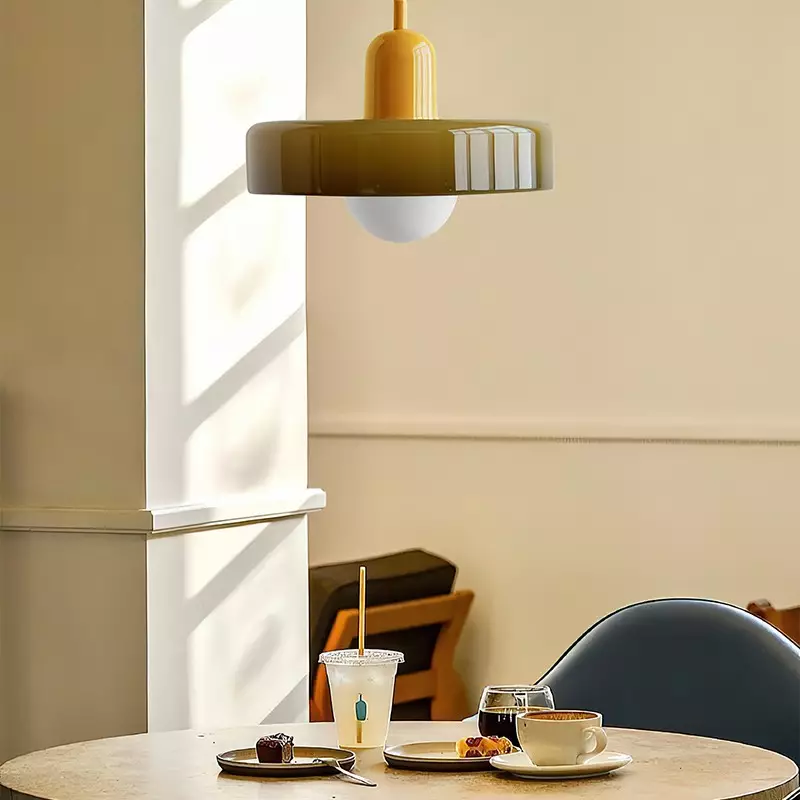 Farverig Glaspendel med Moderne Design til Hjemmet